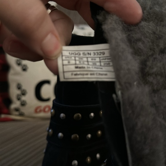 Ugg. Size 8 ankle boots - Picture 4 of 7